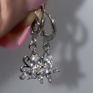 Elegant Silver toned  Crystal Drop Earrings